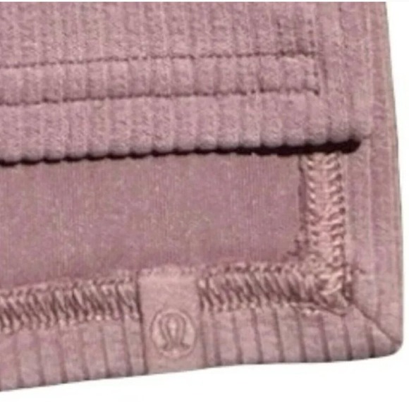 Lululemon Ribbed Softstreme Relaxed-Fit T-Shirt‎ Twilight Rose size 4 - Picture 8 of 8